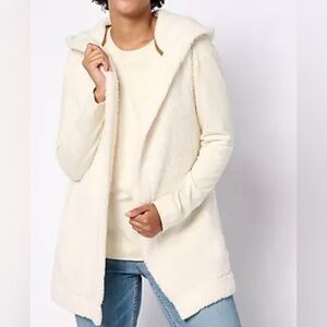 Koolaburra by UGG Cream Teddy Jacket